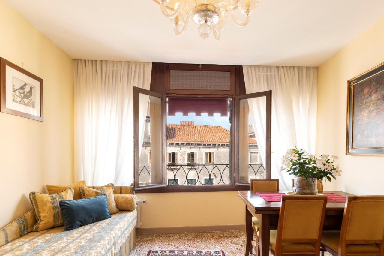 Palazzo Schiavoni Residenza D'Epoca & Suite-Apartments Venice Exterior photo