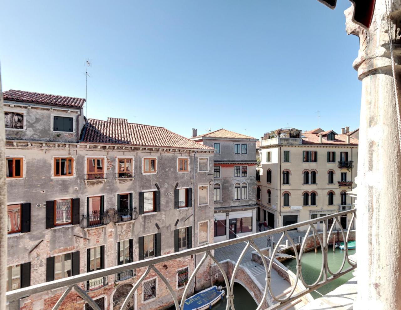 Palazzo Schiavoni Residenza D'Epoca & Suite-Apartments Venice Exterior photo